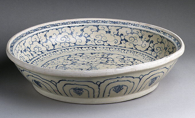 Dish with Recumbent Elephant Surrounded by Clouds, Stoneware with underglaze cobalt-blue decoration, Vietnam