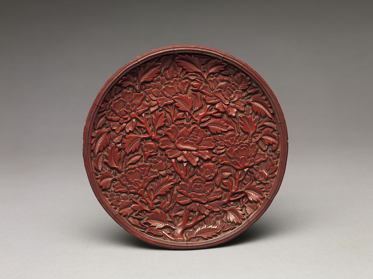 Pair of dishes with peonies and lotuses, Carved red lacquer, China 