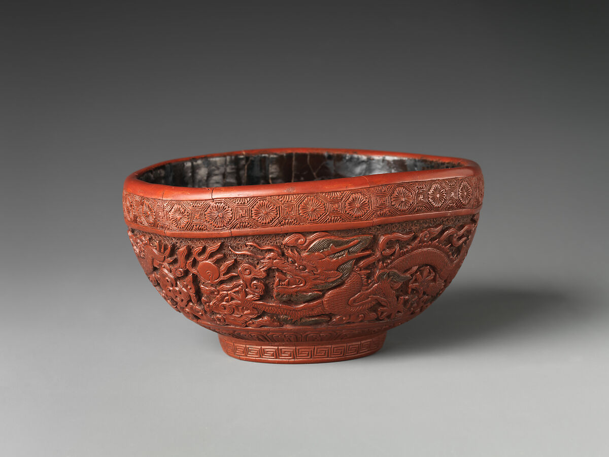 Bowl with dragon, Carved red lacquer, China 