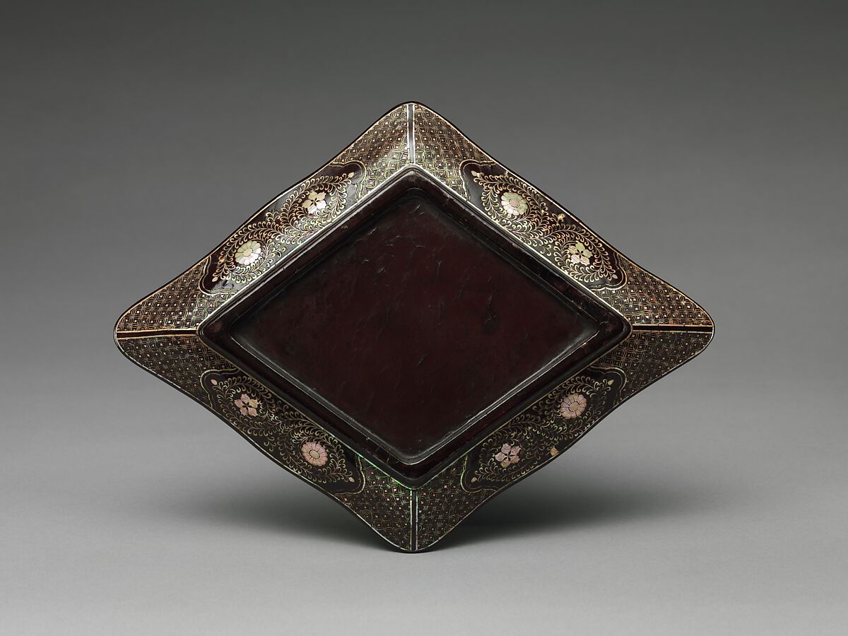Lozenge-Shaped Dish with Garden Scene, Black lacquer with mother-of-pearl inlay and gold and silver foil, China