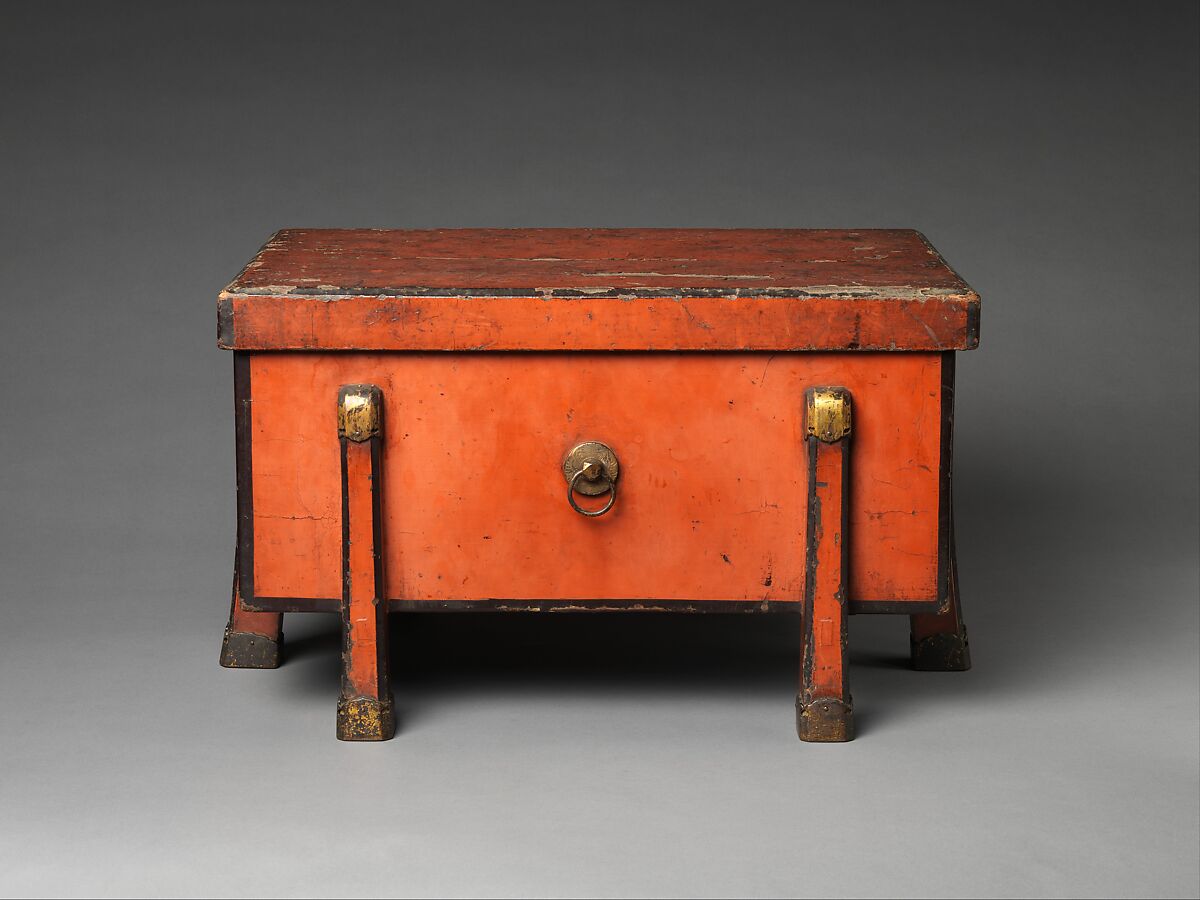 Storage Case (Karabitsu), Wood with layers of black and red lacquer (Negoro ware); gilt-bronze fittings, Japan