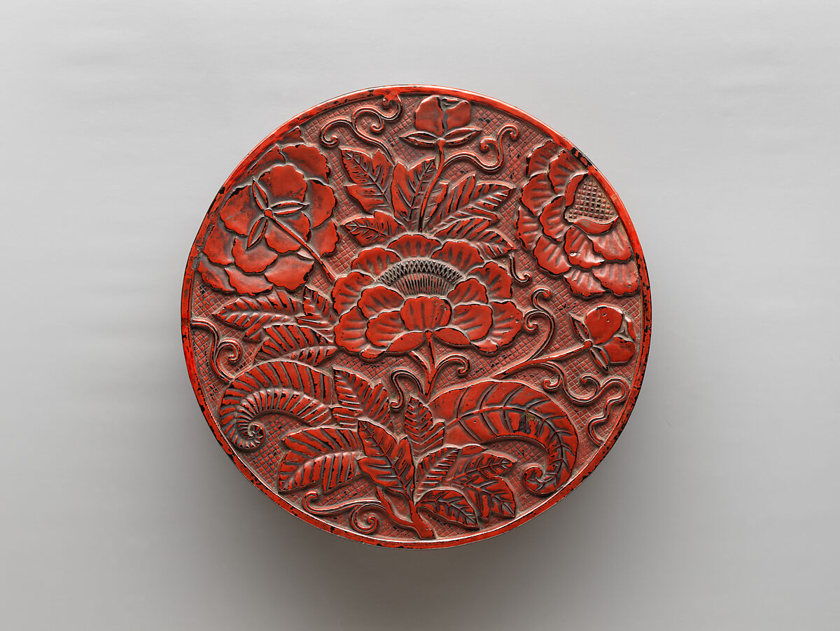 Covered Incense Box (Kōgō) with Tree Peonies, Carved wood with red and black lacquer; Kamakura-bori ware, Japan