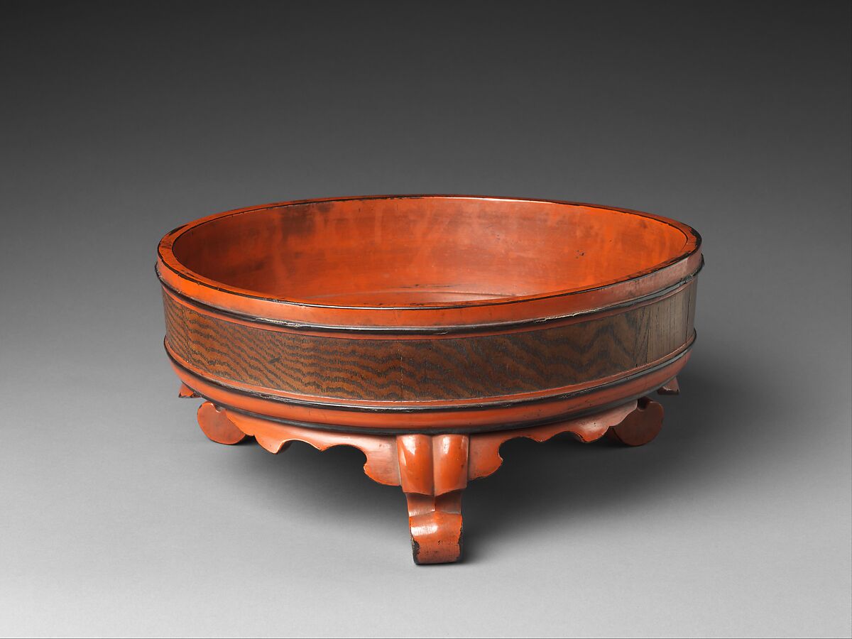 Ritual Wash Basin (Ashitsuki-darai), Wood with coatings of red over black lacquer (Negoro ware) and exposed zelkova wood, Japan