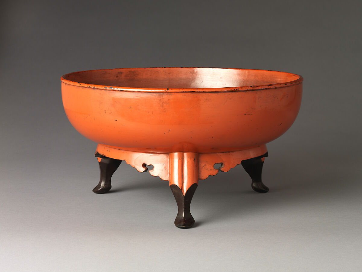 Bowl with Three Scalloped Feet, Negoro ware; red lacquer over black lacquer, Japan 