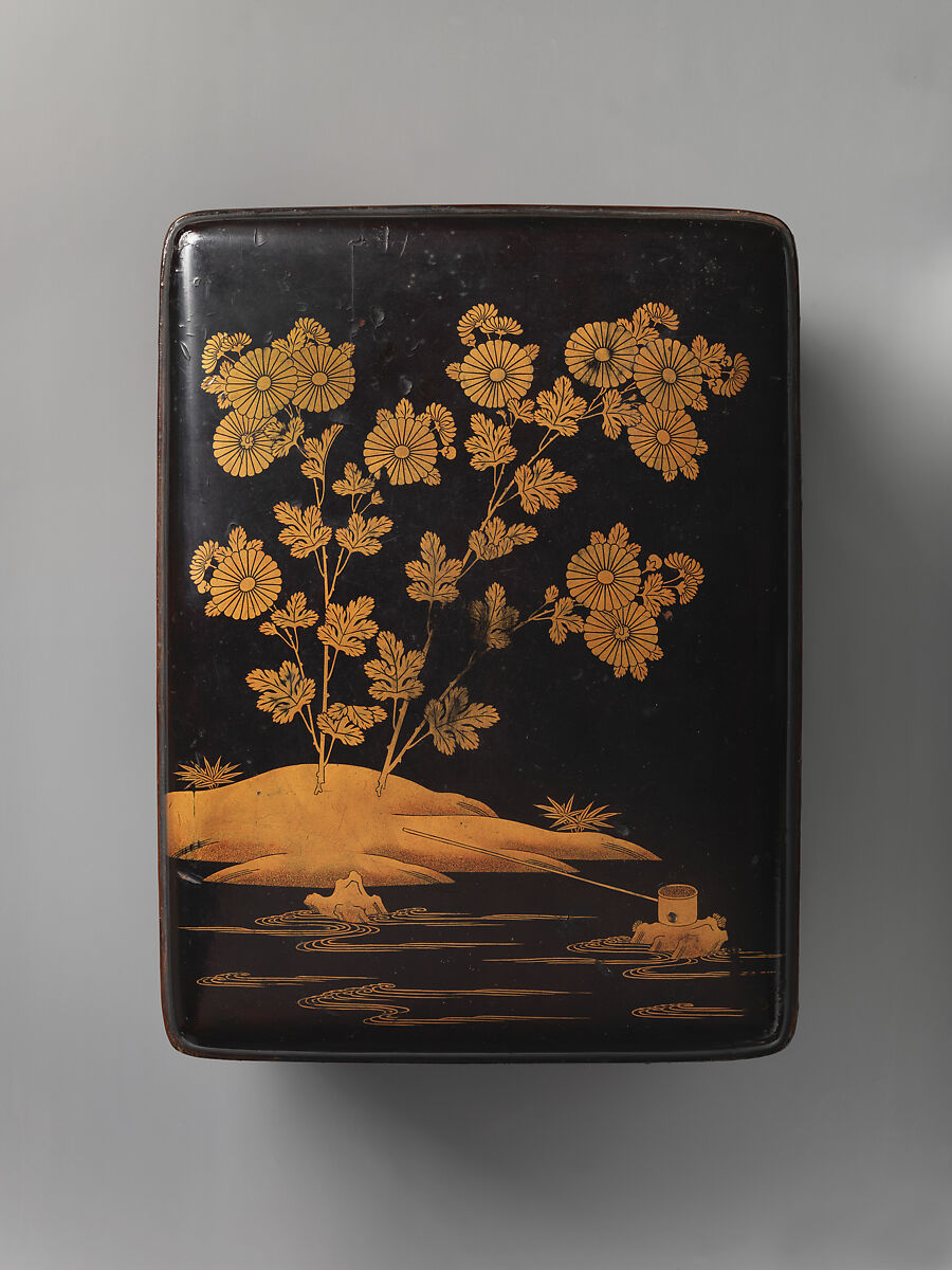 Box for Accessories (Tebako) with Chrysanthemum Boy (Kikujidō) Pattern, Lacquered wood with gold togidashimaki-e on black lacquer, Japan