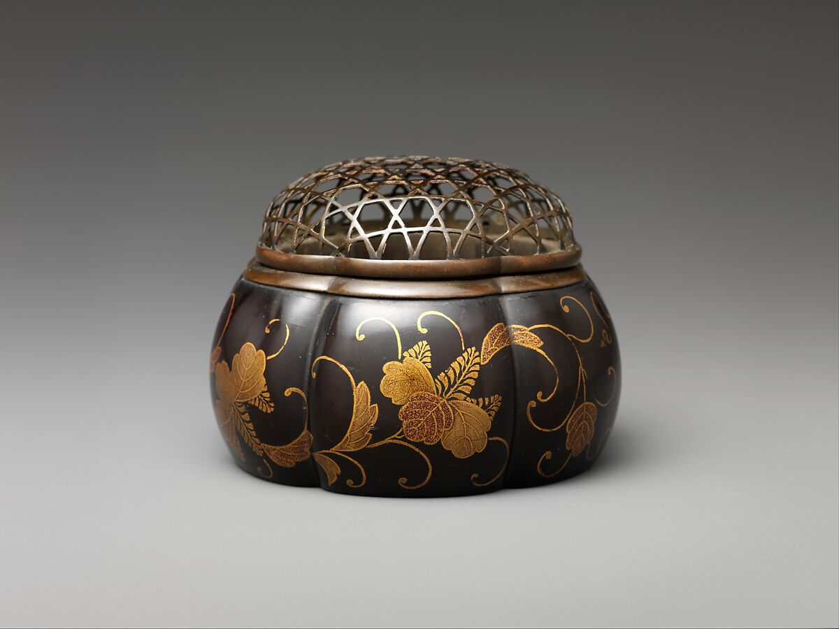 Melon-Shaped Incense Burner (Akoda Kōro) with Paulownia and