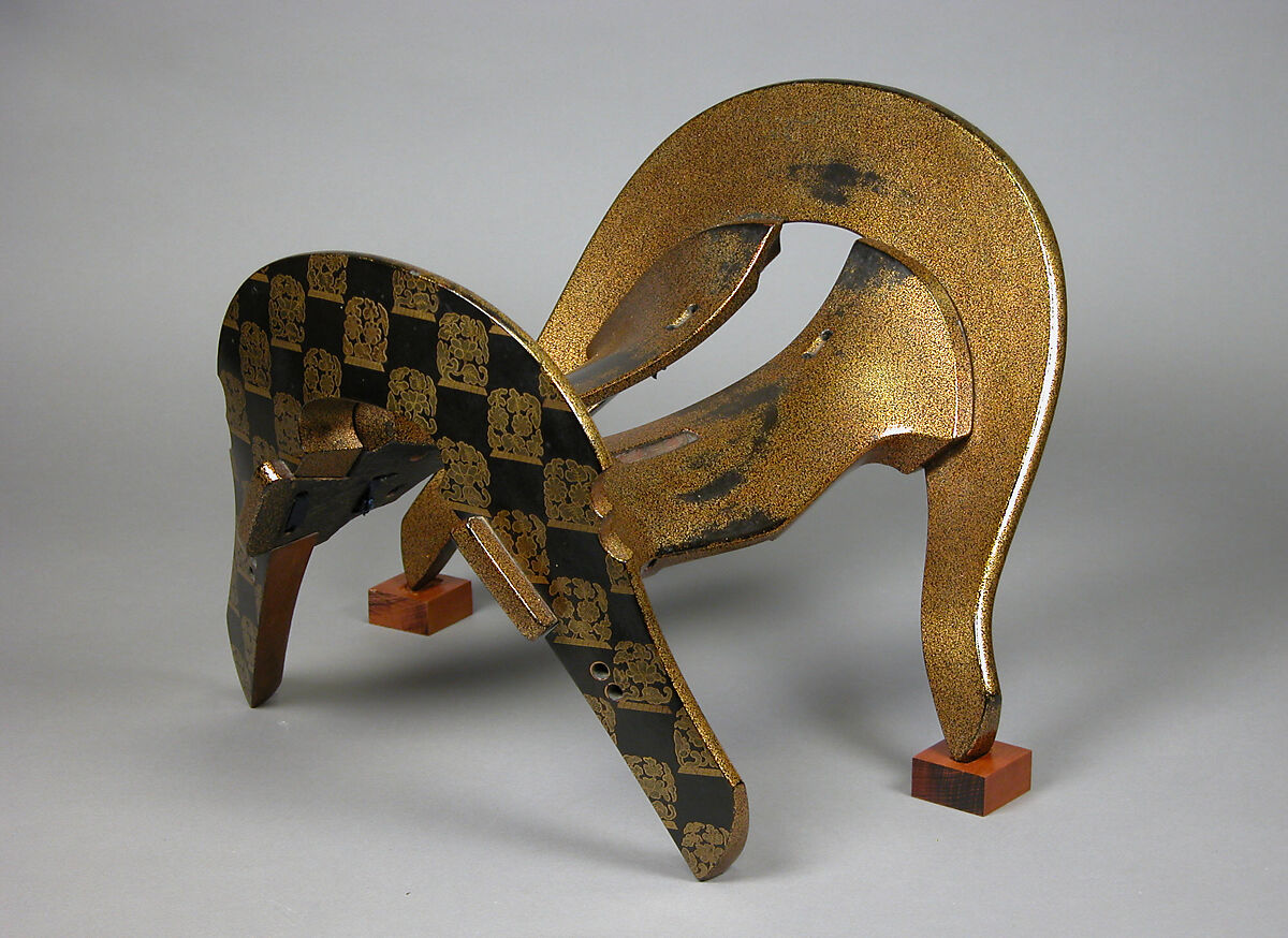 Saddle (Kura) with Stylized Flowers, Saddle: Gold maki-e with black lacquer decoration:Pommel: lacquered wood with gold and silver takamaki-e and hiramaki-e on black ground; seat: nashiji (“pear-skin” ground), Japan