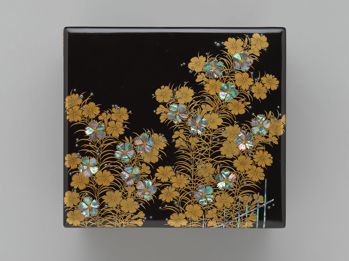 Five-tiered picnic box with design of wild pinks - Japan - Edo