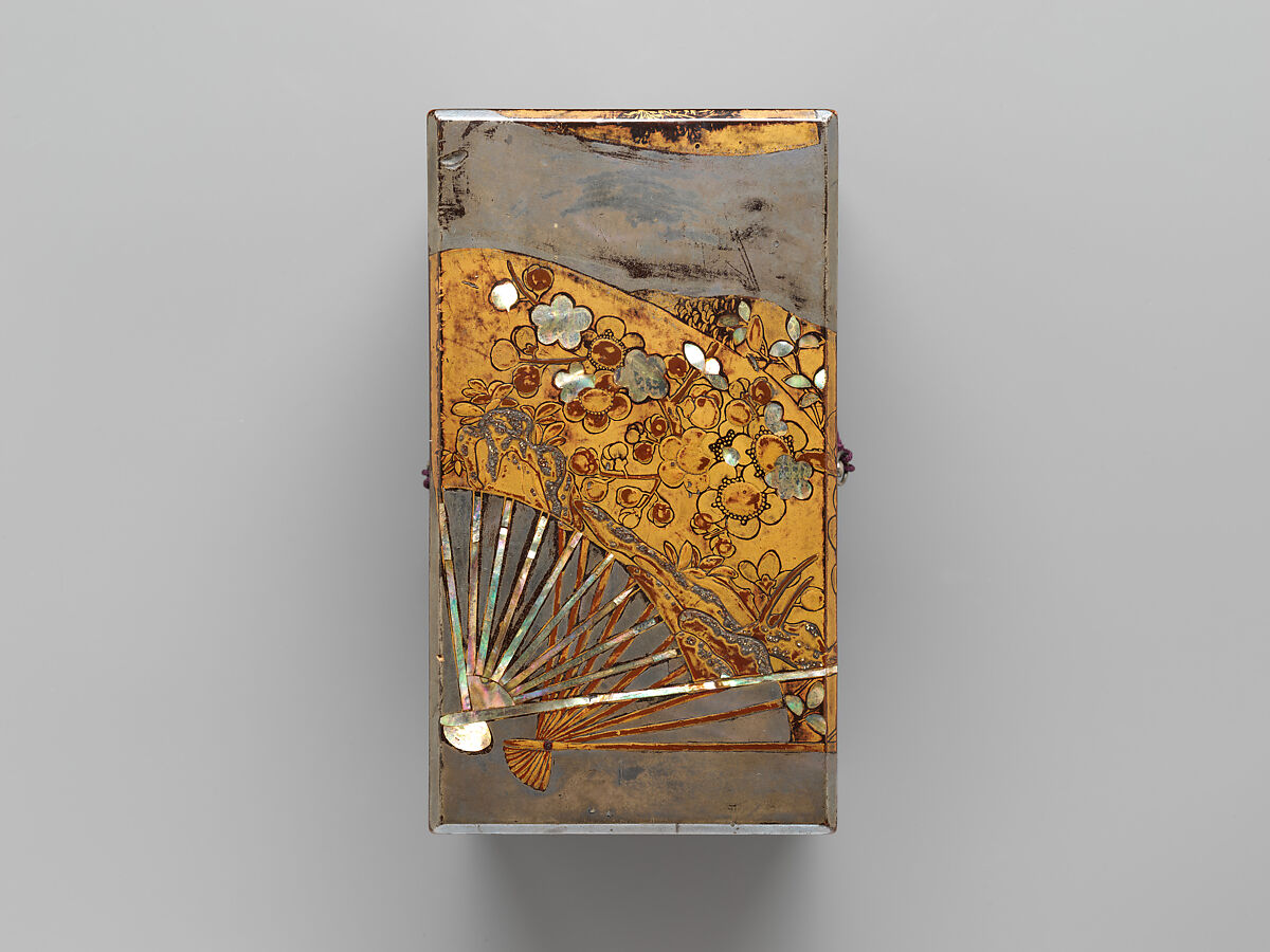 Rectangular box with decoration of scattered fans, Gold and silver makie with mother-of-pearl inlay, Japan