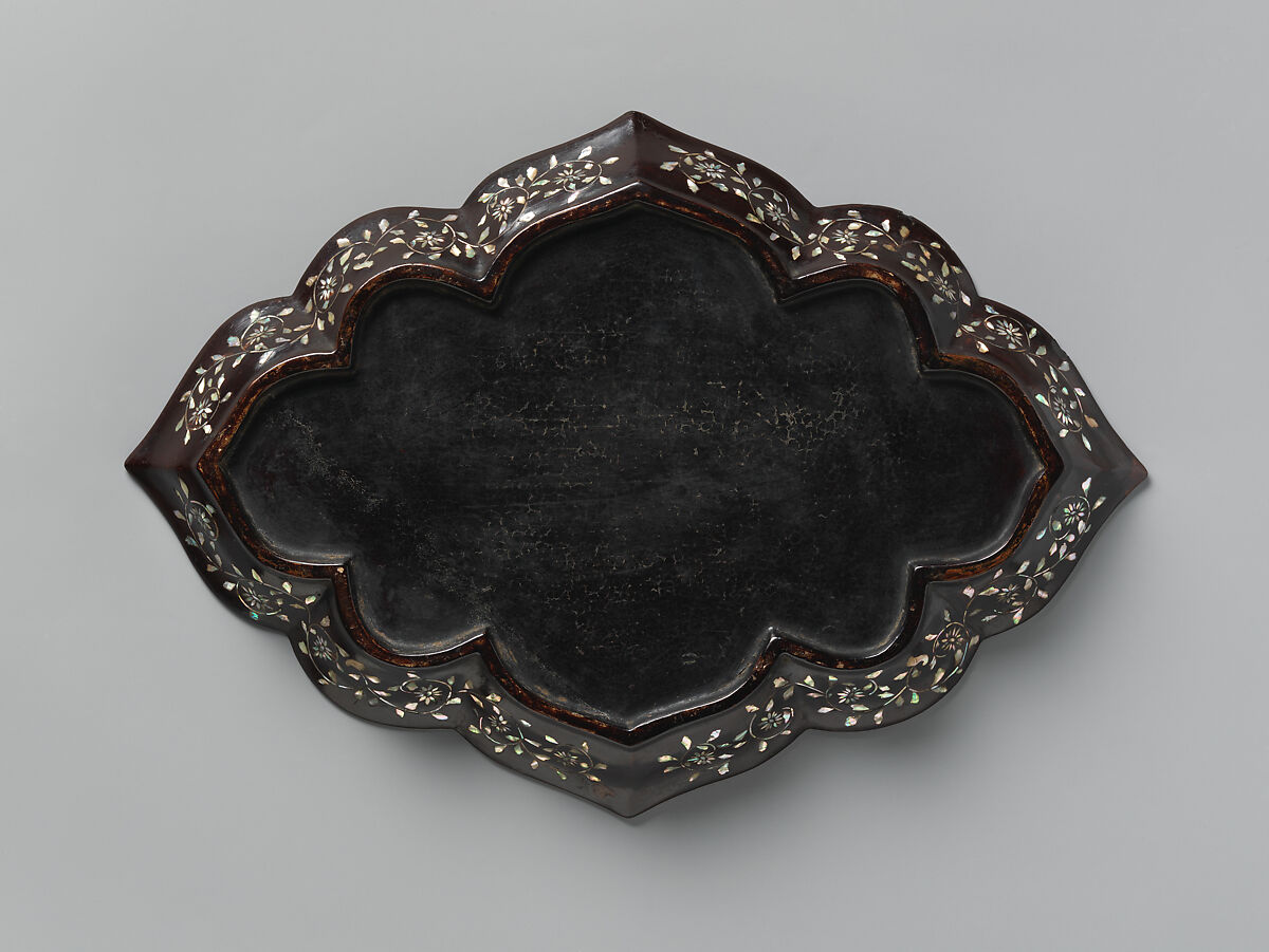 Ogival tray decorated with floral scroll, Lacquer inlaid with mother-of-pearl, Korea