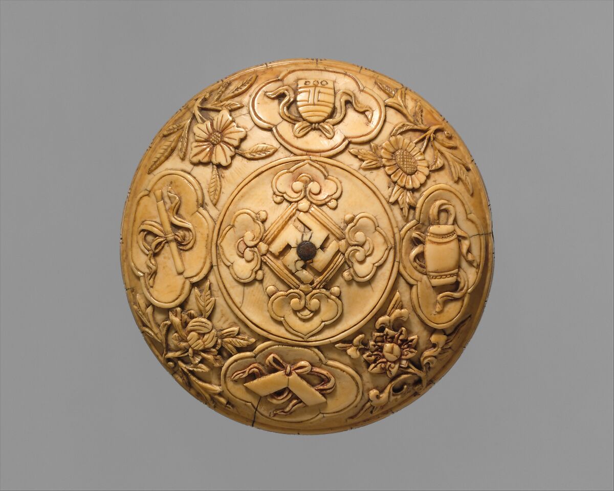 Medallion with return from a spring outing, Ivory, China