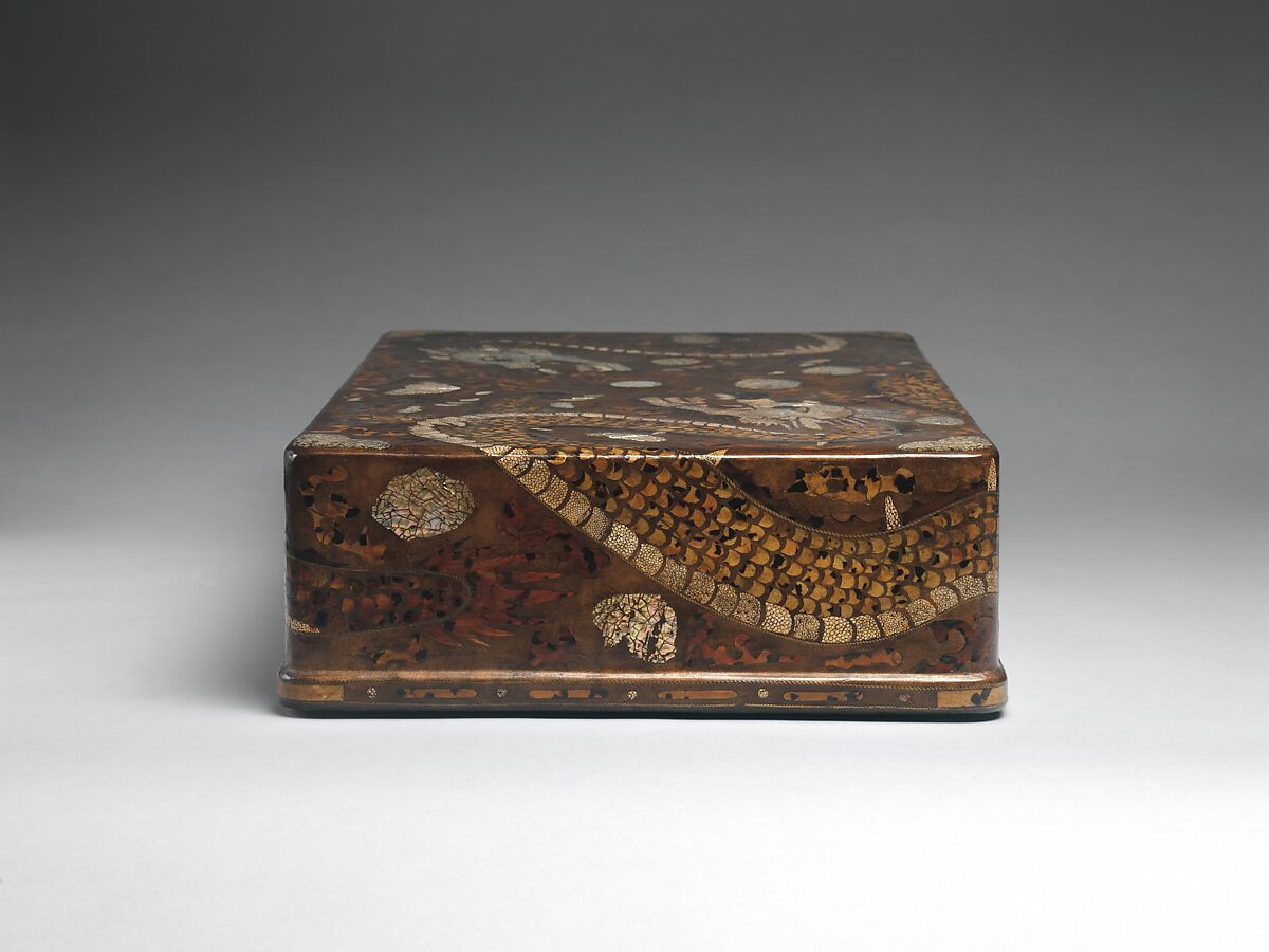 Clothing box decorated with dragons, Lacquer inlaid with mother-of-pearl, tortoiseshell, and ray skin, Korea