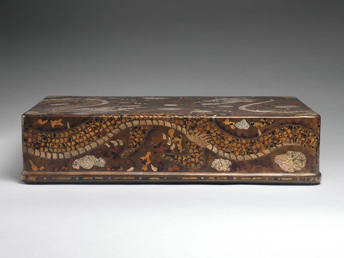 Clothing box decorated with dragons, Lacquer inlaid with mother-of-pearl, tortoiseshell, and ray skin, Korea