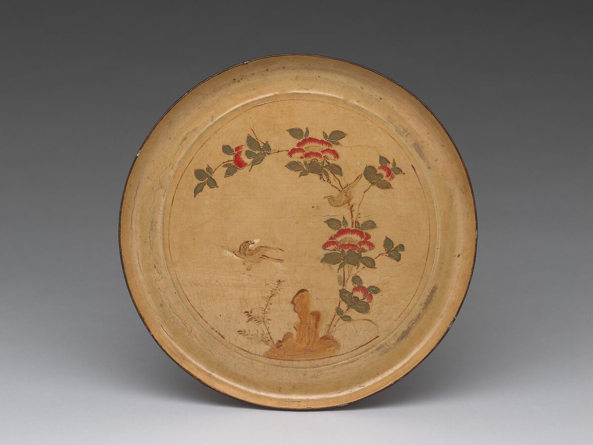 Dish with decoration of birds and flowers, Lacquer with lacquer, litharge and gold painting, Japan (Ryūkyū Islands) 