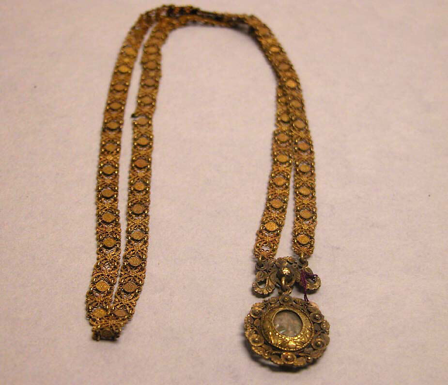 Necklace with pendant, Gold, Philippines 