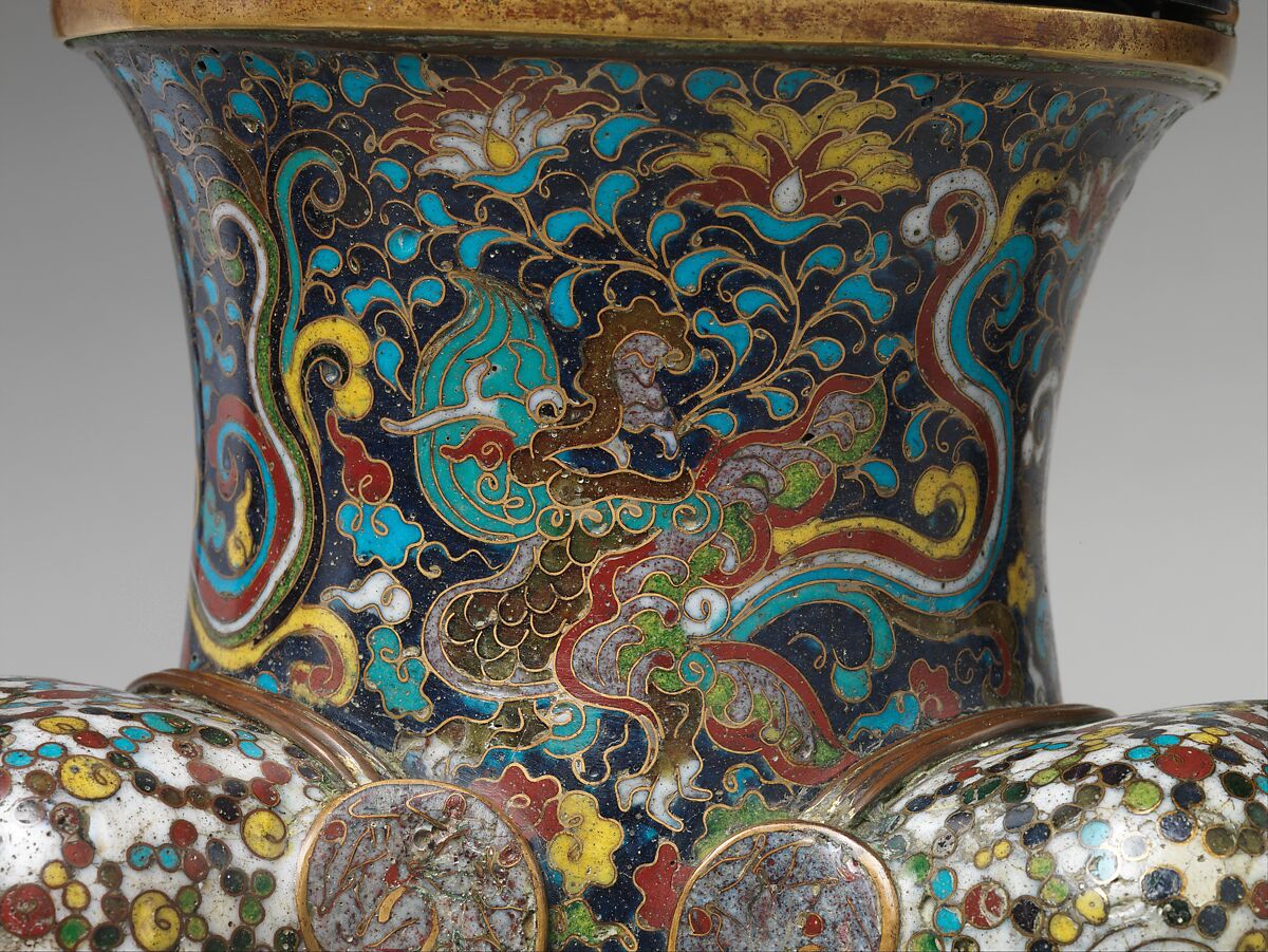 Tripod incense burner with makara, Cloisonné enamel, China