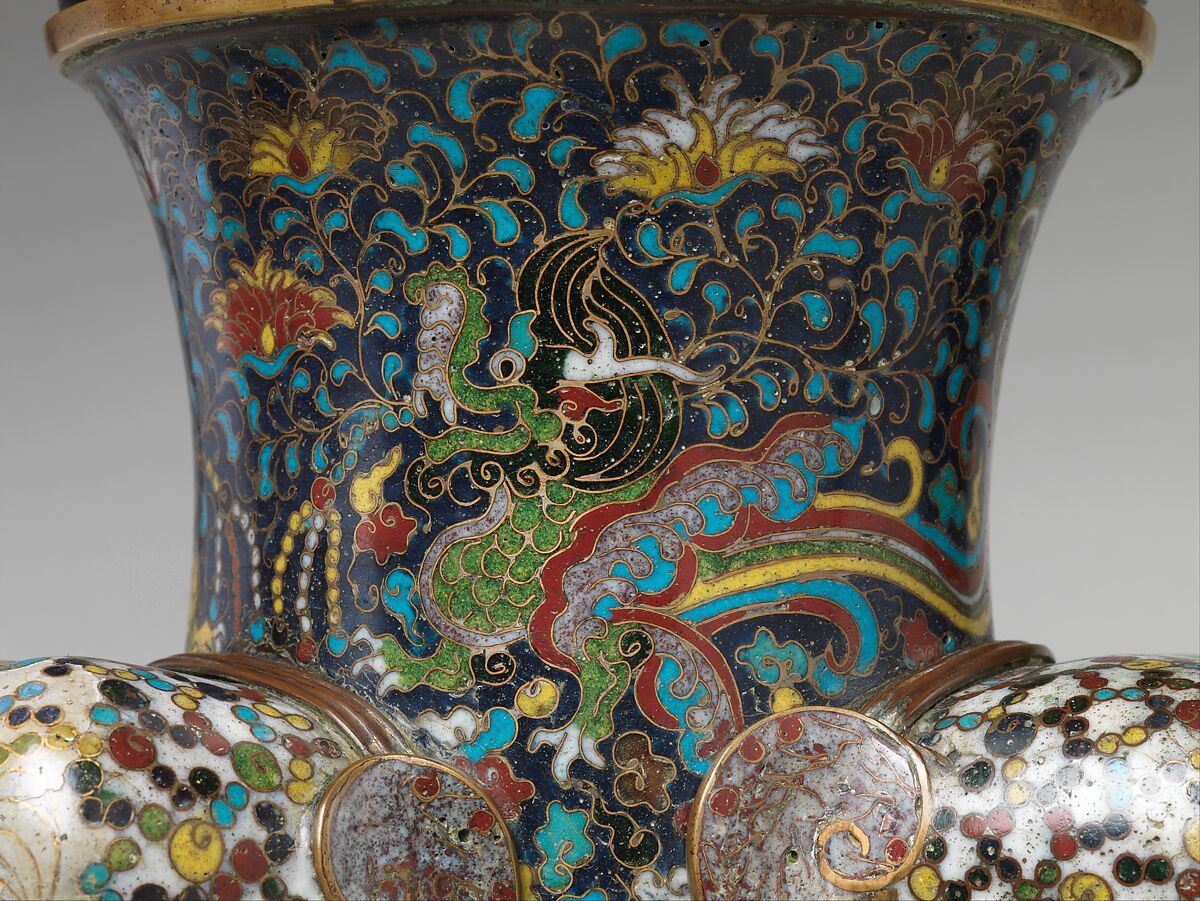 Tripod incense burner with makara, Cloisonné enamel, China