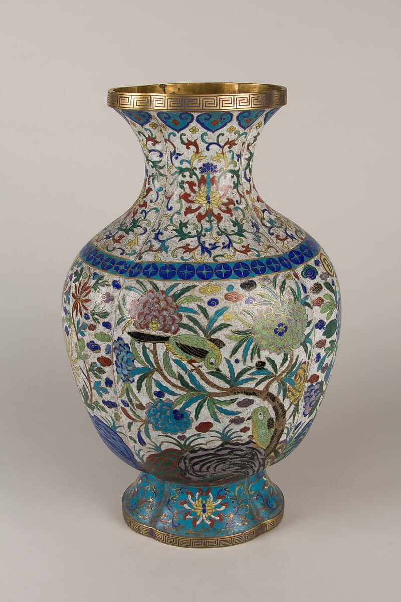 Vase, Cloisonné enamel on copper, China 