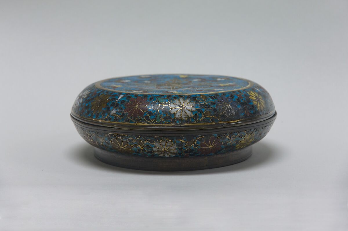 Covered box with vajra, Cloisonné enamel, China