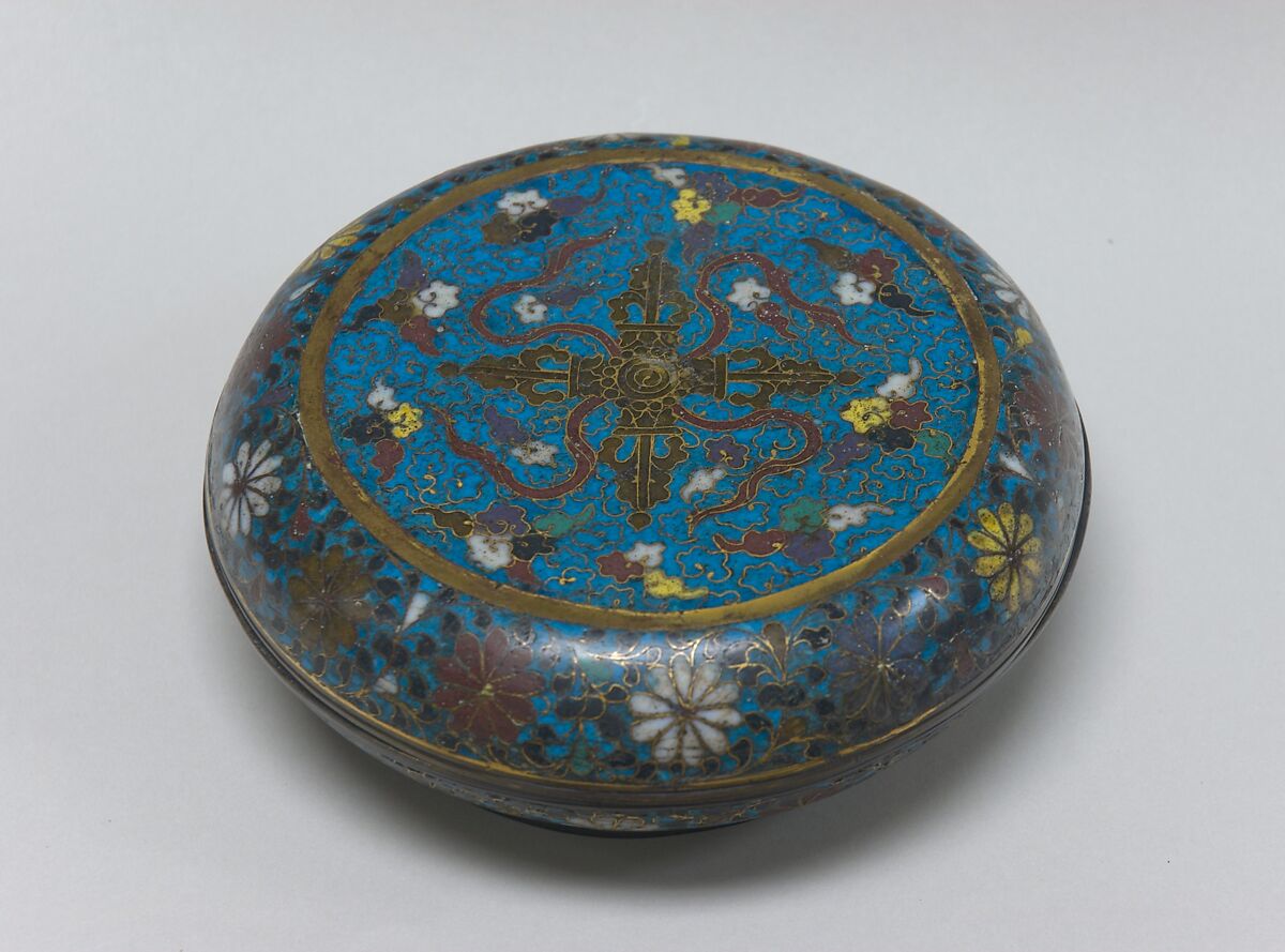 Covered box with vajra, Cloisonné enamel, China 