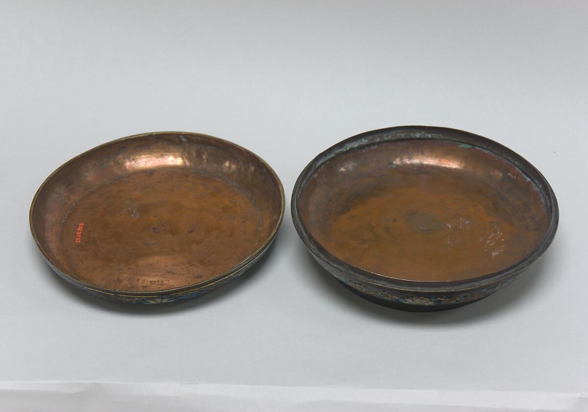 Covered box with vajra, Cloisonné enamel, China