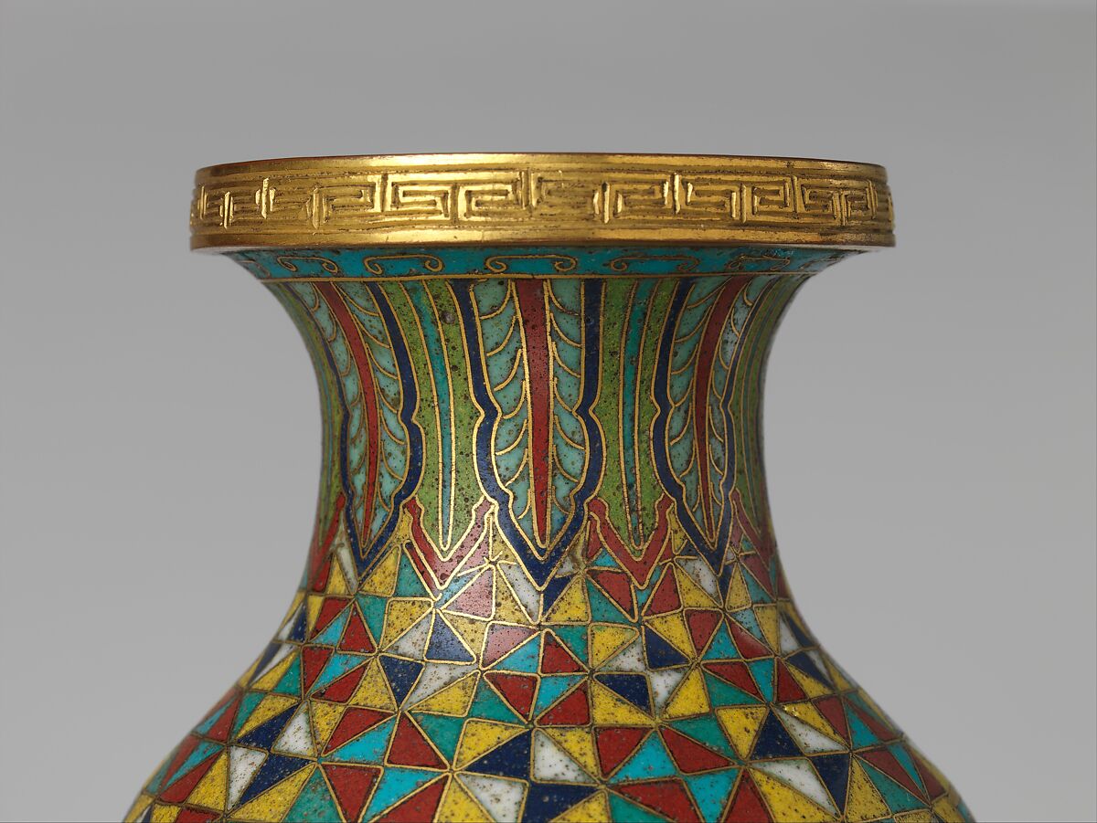 Gourd-shaped vase with characters for “grand luck” (da ji), Cloisonné enamel, China