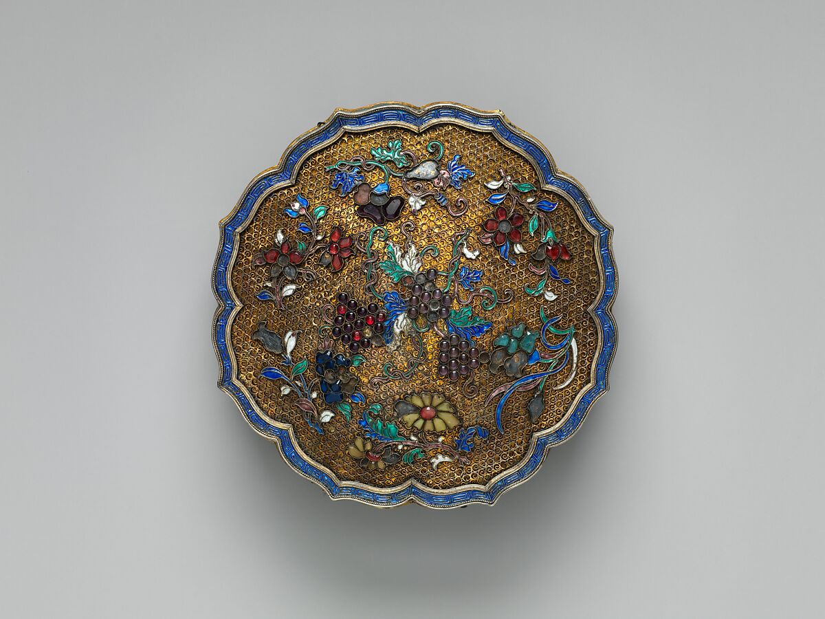 Box in the shape of a flower, Gilt, silver, cloisonné and painted enamels, semiprecious stones, China 