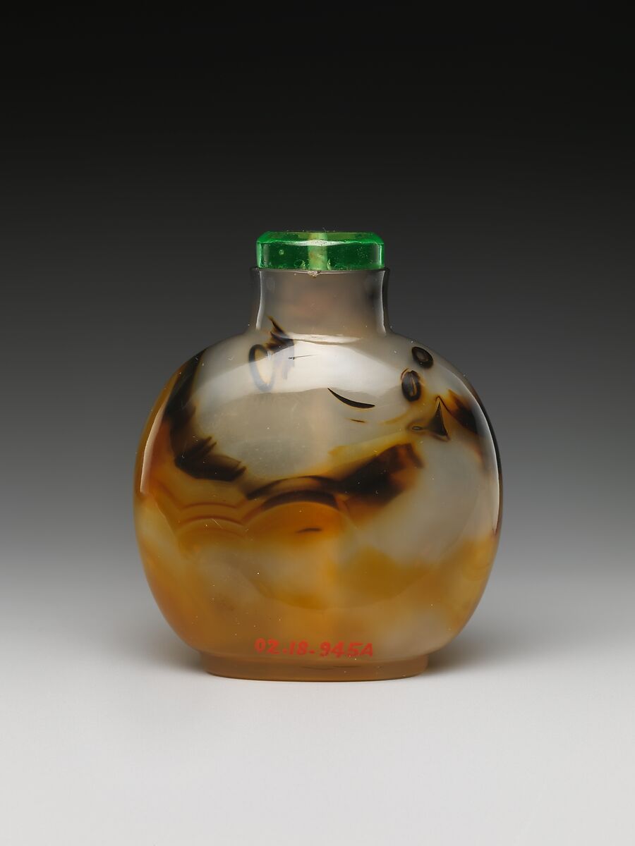 Snuff Bottle, Agate with glass stopper, China 