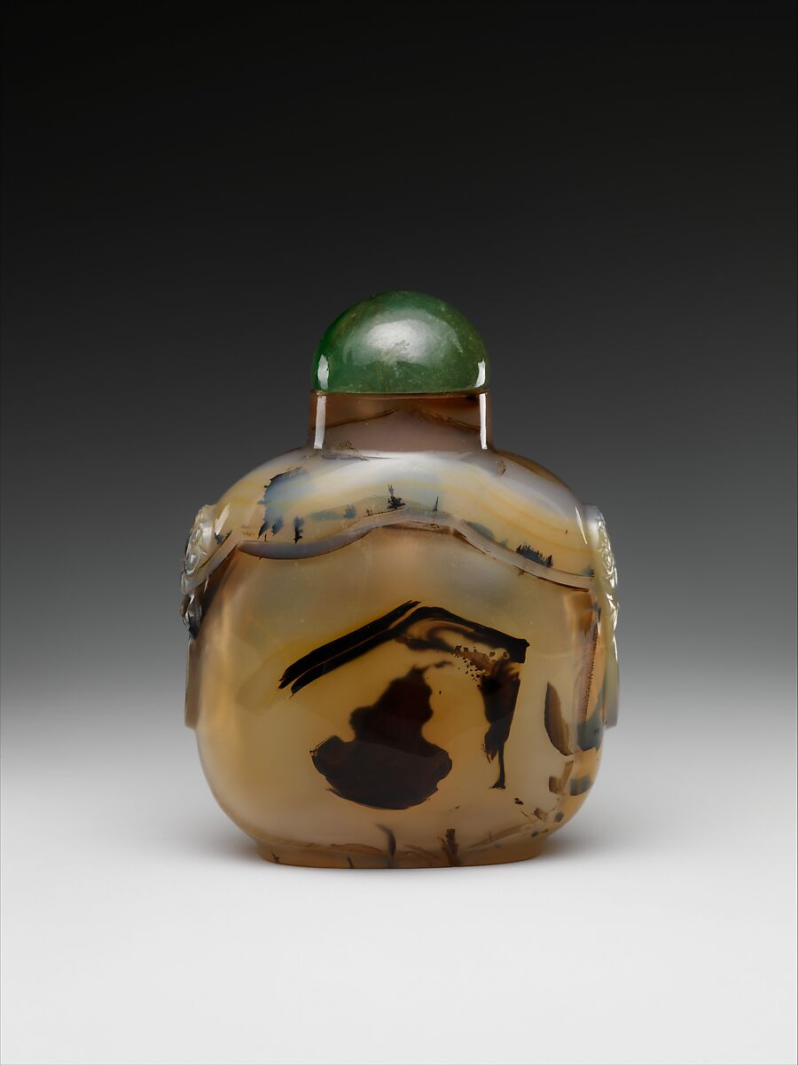 Snuff bottle with gourd on a trellis, Chalcedony with jadeite stopper, China 