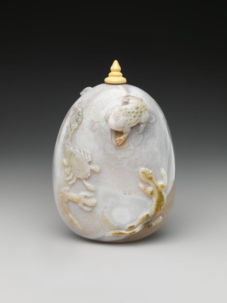 Snuff Bottle with Poisonous Animals, Agate with ivory stopper, China 