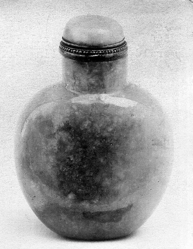 Snuff bottle with stopper, Jadeite, China 