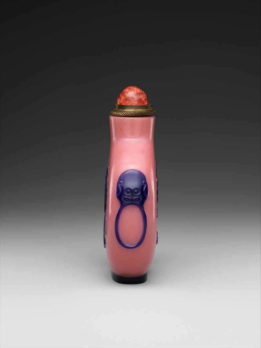 Snuff bottle with demon queller Zhong Kui, Overlay glass with coral stopper, China