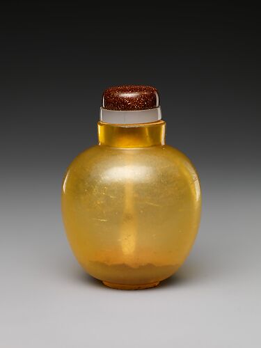 Three snuff bottles, Qing dynasty, 19th century, 清十九世紀鼻烟壺一組三件