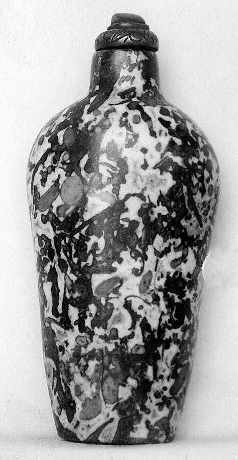 Snuff Bottle, Serpentine (Bowenite), China 