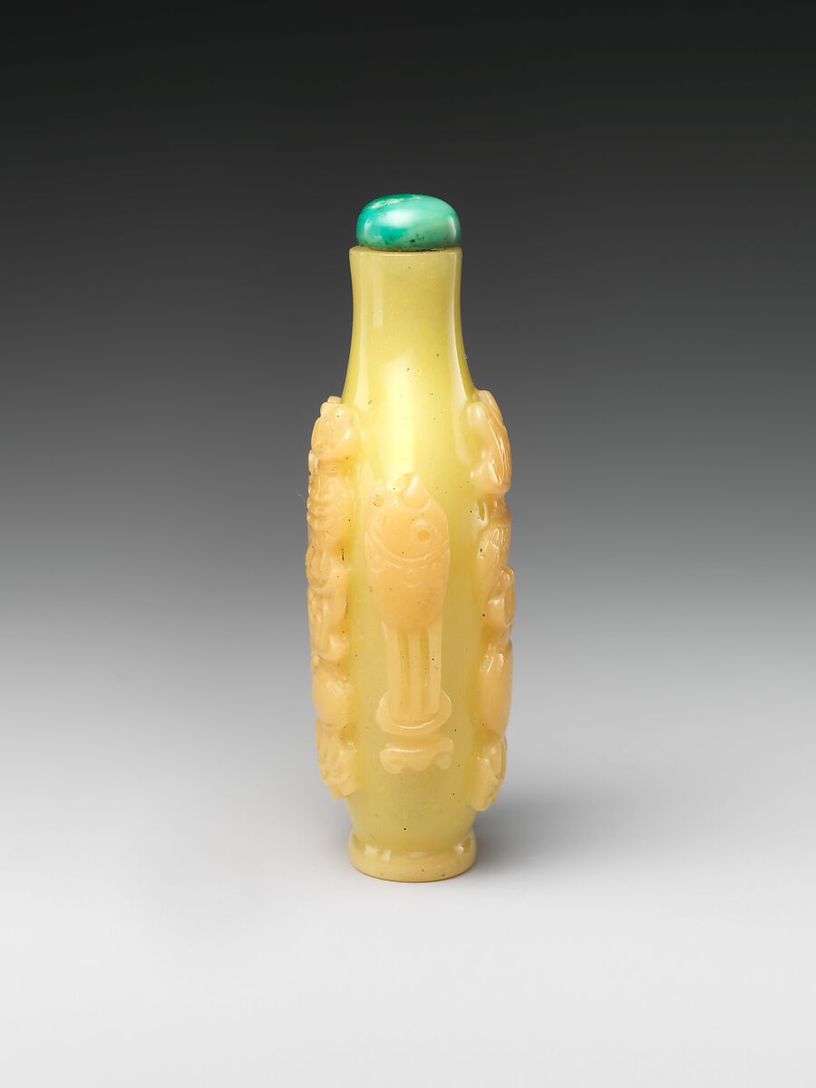 Snuff Bottle with Antique Vessels, Yellow glass, China
