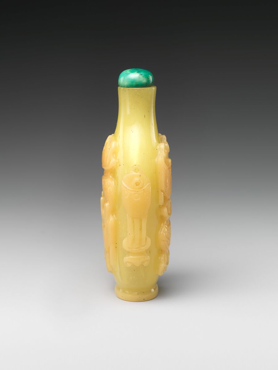 Snuff Bottle with Antique Vessels, Yellow glass, China