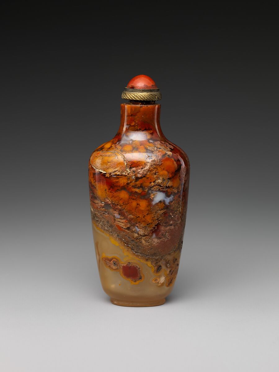 Snuff Bottle, Agate with jasper stopper, China 