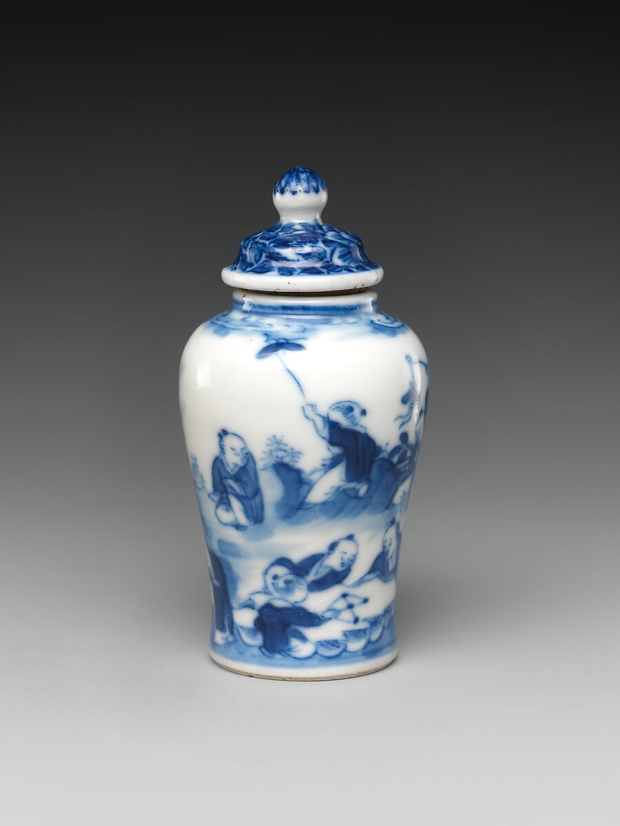 Snuff bottle with boys at play, Porcelain painted with underglaze cobalt blue (Jingdezhen ware), China