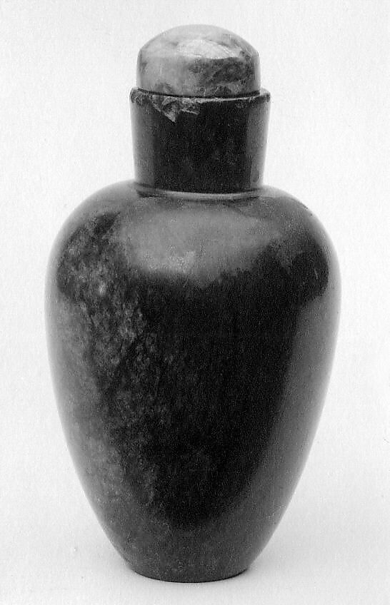 Snuff Bottle, Old nephrite with green nephrite stopper, China 