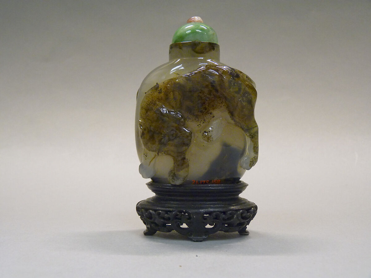 Snuff Bottle, Murrhina agate with green jade and pink tourmaline stopper, China 