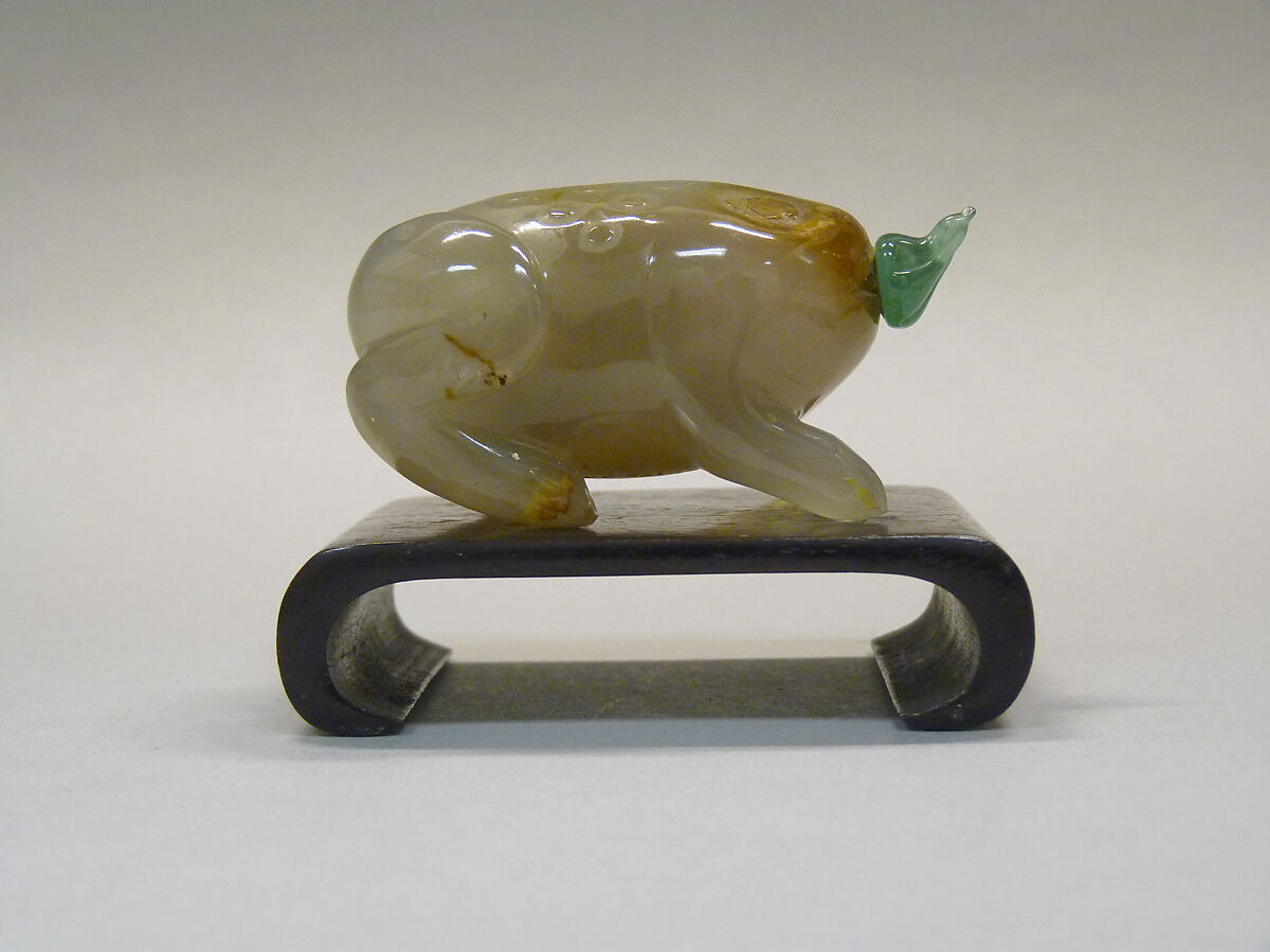 Snuff Bottle, Chalcedony, China 