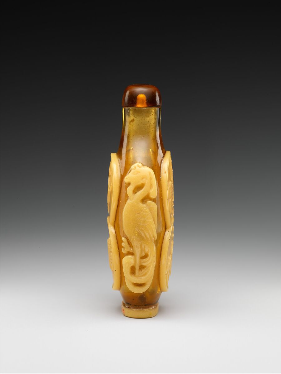 Snuff bottle with design of coins, Glass, China