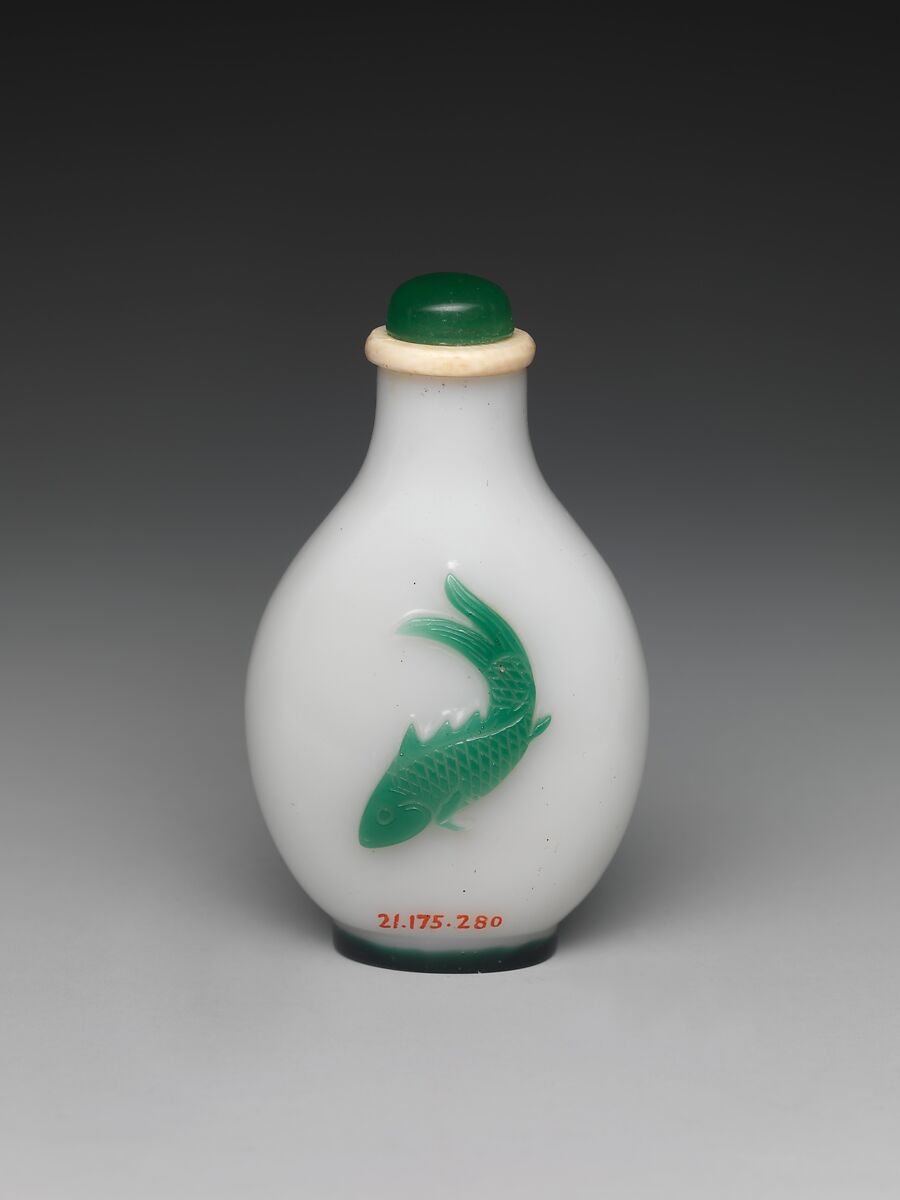 Snuff bottle with fish, Overlay glass with ivory-and-glass stopper, China