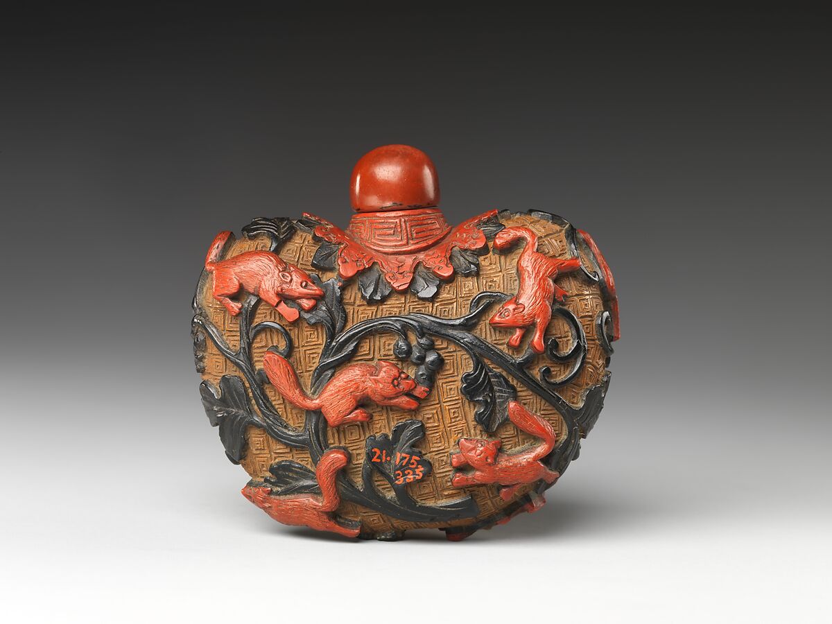 Snuff bottle with squirrels, Carved polychrome lacquer, China