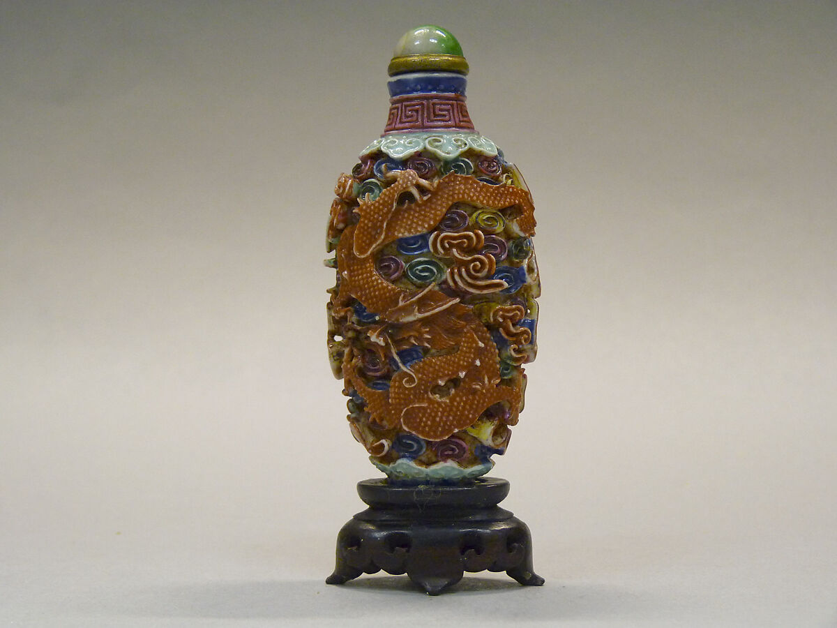 Snuff Bottle, Porcelain with green jadeite stopper, China 