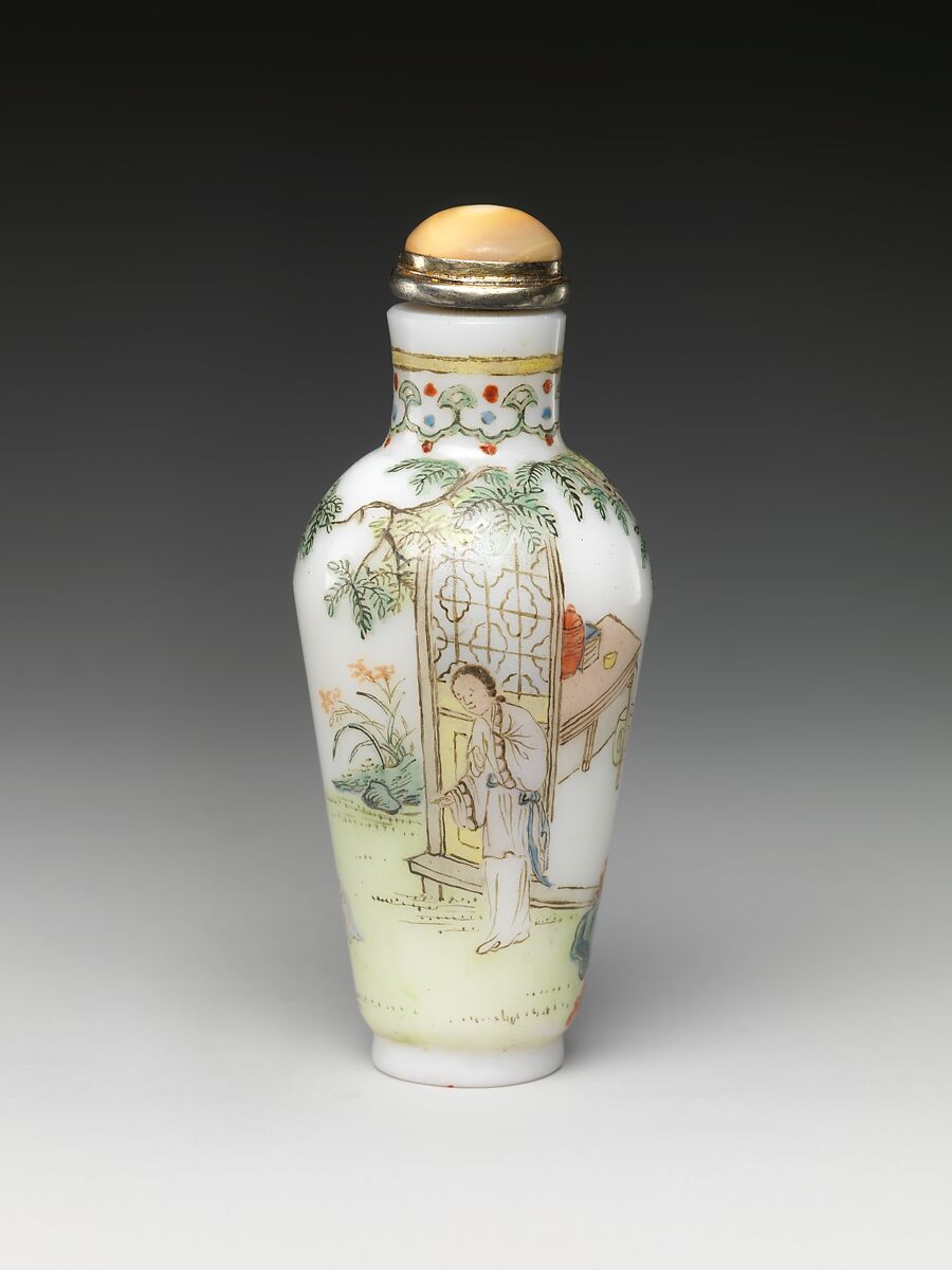 Snuff Bottle with Figures in a Garden, Painted enamel on glass, China 