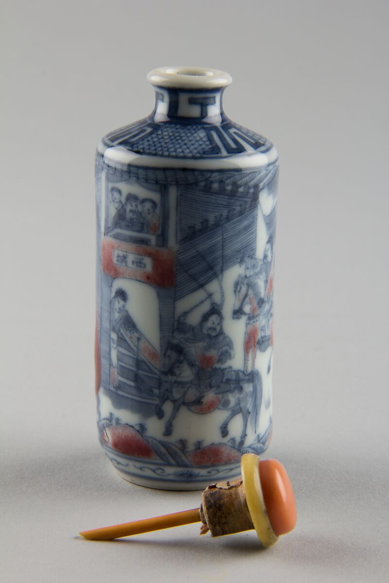 Snuff bottle with theatrical scene, Porcelain with underglaze red and blue, coral stopper, China