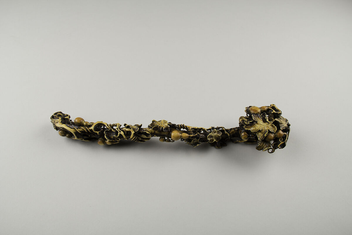 Scepter (ruyi) with gourds and vines, Ivory with pigment, China
