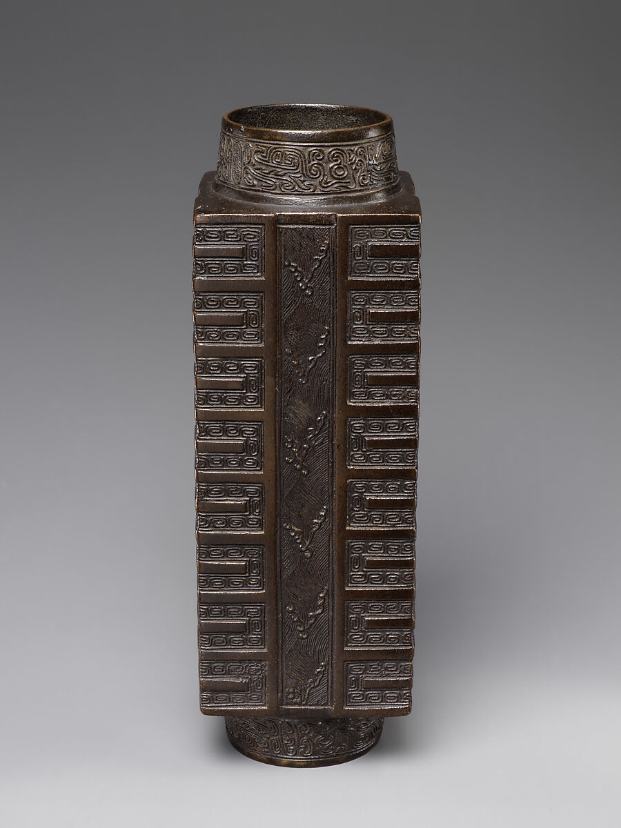 Quadrangular vase in the shape of a Neolithic cong, Copper alloy, China