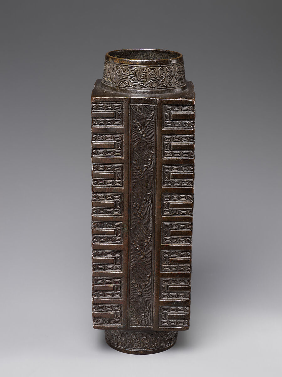 Quadrangular vase in the shape of a Neolithic cong, Copper alloy, China